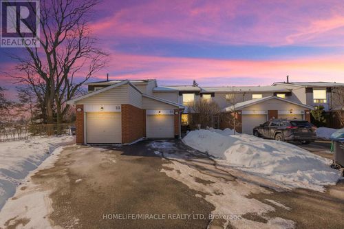 23-525 Meadows Blvd, Mississauga, ON, L4Z1H2 | Card Image