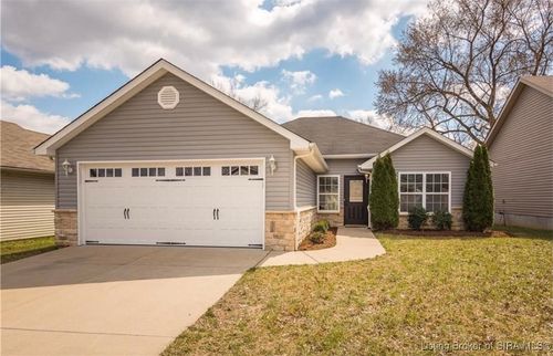 3828 Homestead Dr, New Albany, IN, 47150-8700 | Card Image