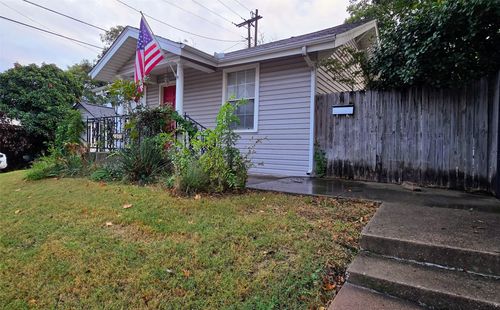 2861 W Devitt St, Fort Worth, TX, 76109-2313 | Card Image