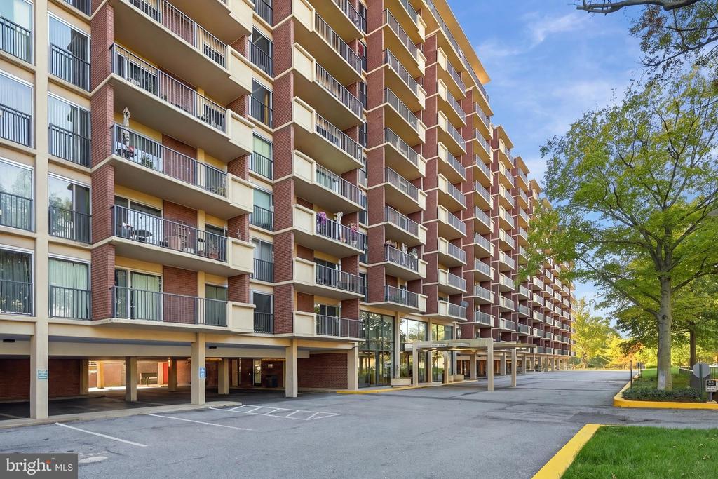 Residential in ARLINGTON