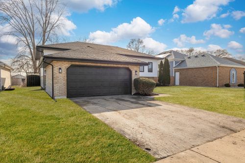 2925 201st Pl, Lynwood, IL, 60411-1586 | Card Image