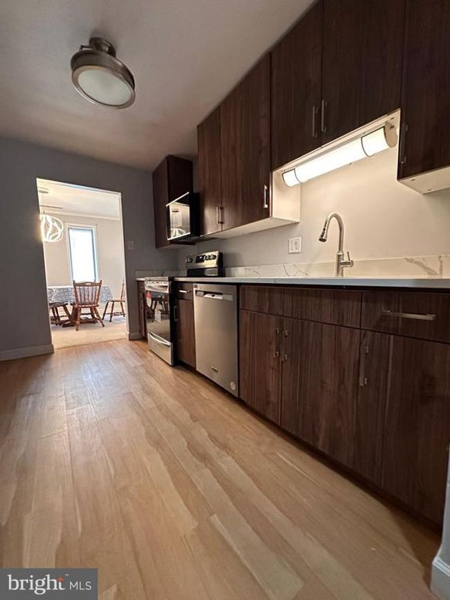 APT-202 - 525 Florida Ave, Condo with 2 bedrooms, 2 bathrooms and null parking in HERNDON VA | Image 5