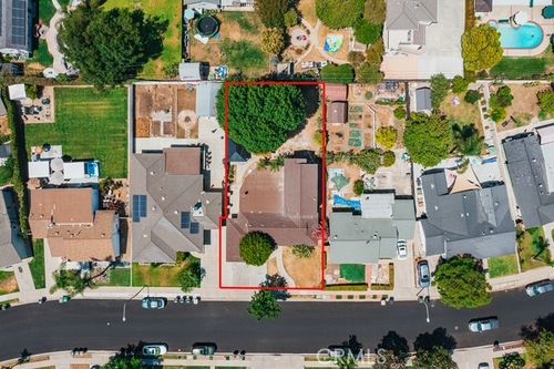 647 Magnolia Ave, Brea, CA, 92821-6553 | Card Image