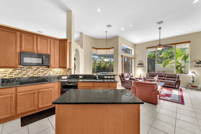755 Sw River Bend Cir, House other with 4 bedrooms, 3 bathrooms and null parking in Stuart FL | Image 12