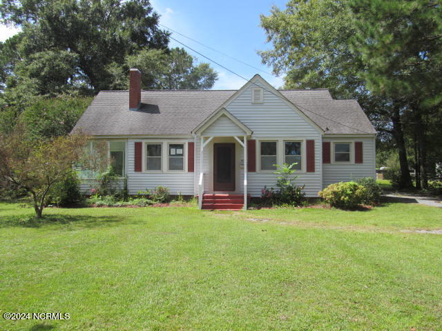 Raleigh St, Wallace, NC 28466