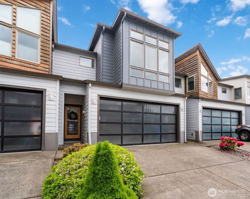 12313 Ne 116th St, Vancouver, WA, 98682-2041 | Card Image