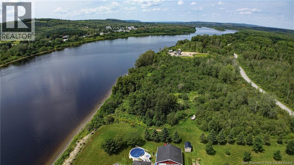 Land in Saint-Léonard 2