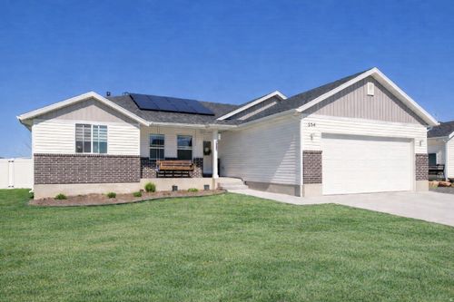 454 W 550 S, Tremonton, UT, 84337-1600 | Card Image