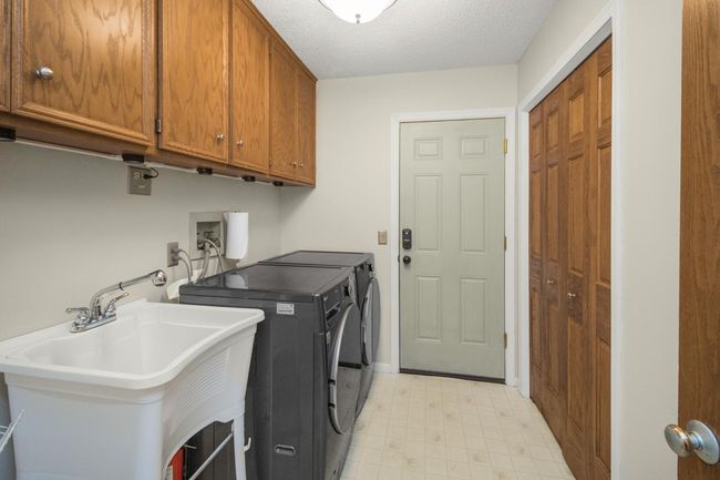 412 High Point Curv S, House other with 4 bedrooms, 4 bathrooms and null parking in Maplewood MN | Image 16