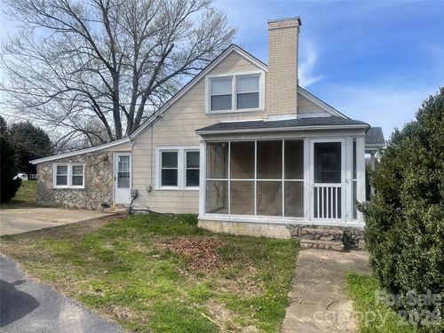 2490 Connelly Springs Rd, Granite Falls, NC, 28630-9258 | Card Image