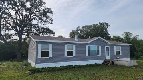 1615 318th Rd, Horton, KS, 66439-9105 | Card Image