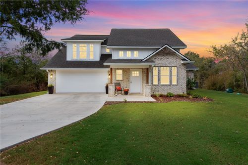 11132 Forest Dr, College Station, TX, 77845-3748 | Card Image