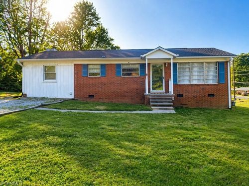 100 Linda Dr, Archdale, NC, 27263-3312 | Card Image