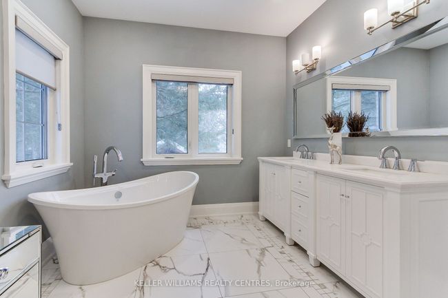 17781 Mccowan Rd, House other with 5 bedrooms, 4 bathrooms and 6 parking in Cedar Valley ON | Image 27