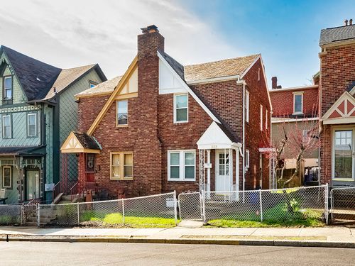 333 Fetzer St, Mt Washington, PA, 15211-1523 | Card Image