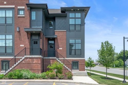 205 Poplar St, Westfield, IN, 46074-9420 | Card Image