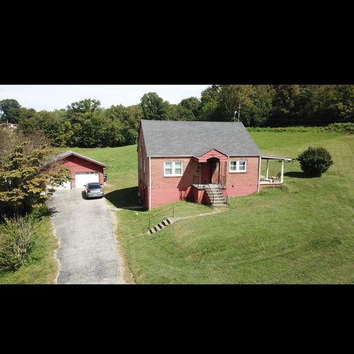 831 E 4th St, London, KY, 40741 | Card Image