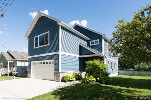 11634 Island Ct, Hartland, MI, 48353-3419 | Card Image