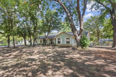 2815 N 43rd Street, House other with 3 bedrooms, 2 bathrooms and null parking in Waco TX | Image 2