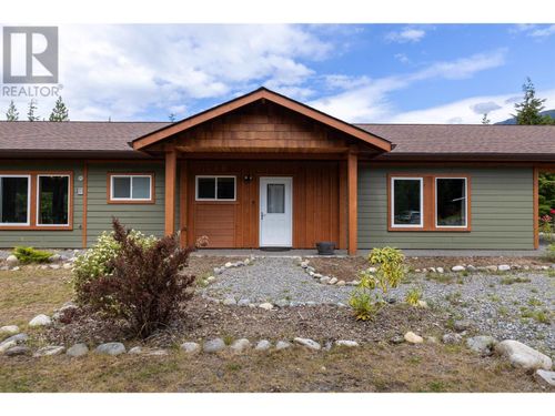 3074 Edgewood Dr, Terrace, BC, V8G0G5 | Card Image