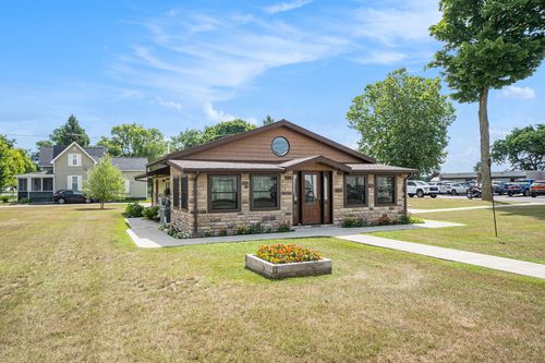 200 E 3rd St, Hersey, MI, 49639-5104 | Card Image