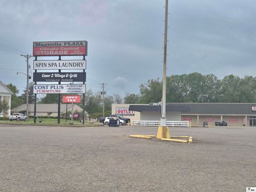 641 E Madison Ave, Bastrop, LA, 71220-3833 | Card Image