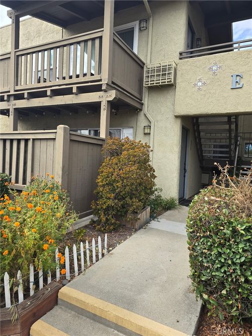 apt-e01-1345 Cabrillo Park Dr, Santa Ana, CA, 92701-7003 | Card Image