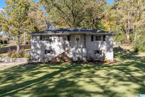 318 Cherokee Dr, TRUSSVILLE, AL, 35173-1142 | Card Image
