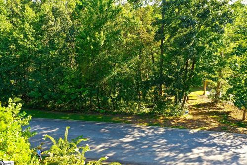 556 Riverstone Dr, Salem, SC, 29676-4046 | Card Image