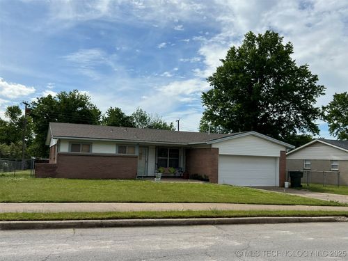105 Hinton Blvd, Mannford, OK, 74044-9545 | Card Image