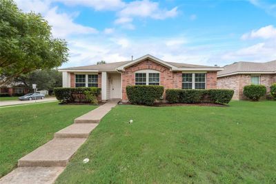 2202 Mayfair Lane, House other with 4 bedrooms, 2 bathrooms and null parking in Lancaster TX | Image 2