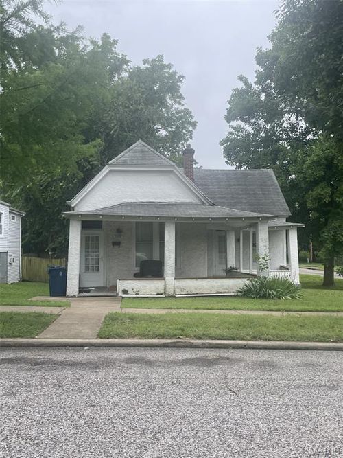 7448 Ethel Ave, Richmond Heights, MO, 63117-1608 | Card Image