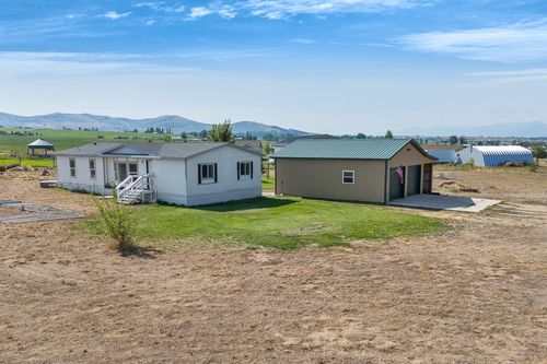 1117 Hanlan Ln, Stevensville, MT, 59870-6117 | Card Image