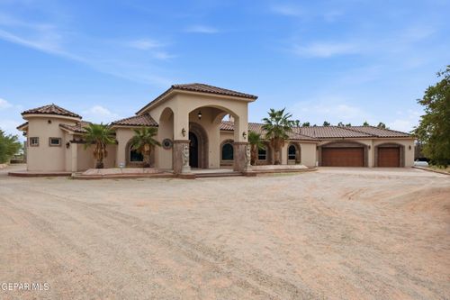 14150 Clay Springs Rd, El Paso, TX, 79938-8690 | Card Image