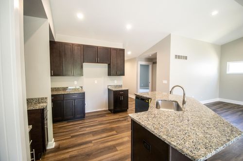 11461 Hidden Oaks Dr, Clio, MI, 48420-2905 | Card Image
