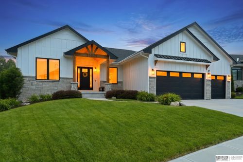 21529 B St, Elkhorn, NE, 68022-3263 | Card Image