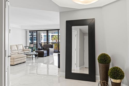 apt-2402-3120 S Ocean Blvd, Palm Beach, FL, 33480-5650 | Card Image