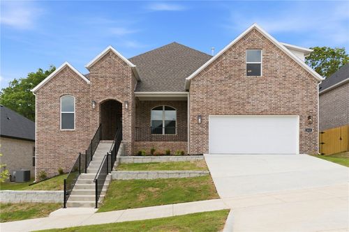 2823 N Grey Squirrel Dr, Fayetteville, AR, 72704-3417 | Card Image