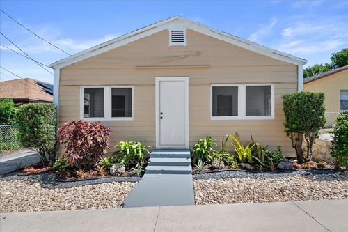 1011 22nd St, West Palm Beach, FL, 33407-5737 | Card Image