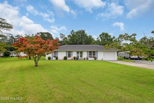 201 Queens Rd, Hubert, NC, 28539-3879 | Card Image