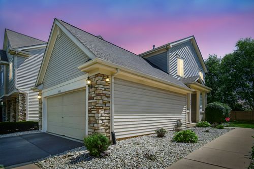 4576 Hilltop Dr, Loves Park, IL, 61111-8660 | Card Image