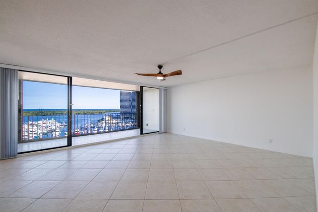 APT-1134 - 122 Lakeshore Dr, Condo with 2 bedrooms, 2 bathrooms and null parking in North Palm Beach FL | Image 21