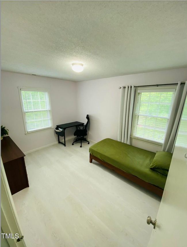 Master Bed | Image 14