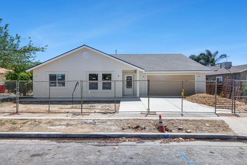 1312 Carrey Ave, Madera, CA, 93638-3954 | Card Image