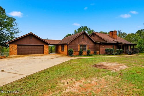 9472 Highway 13 S, Morton, MS, 39117-9141 | Card Image