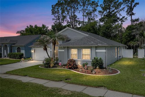 5137 New Brittany Ln, ZEPHYRHILLS, FL, 33541-9137 | Card Image