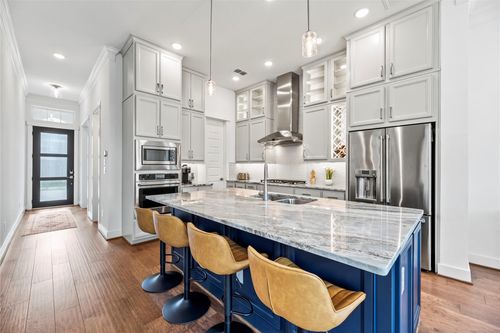 3503 Kensington Gardens Ln, Houston, TX, 77055-2124 | Card Image