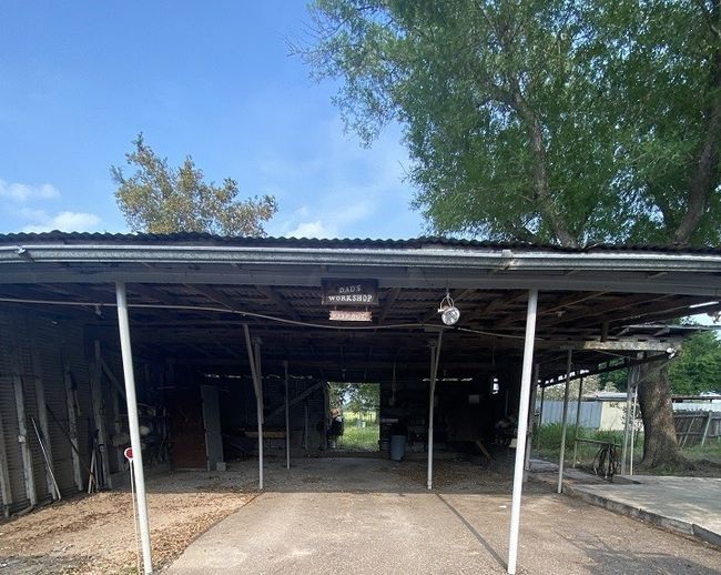 1801 E Highway 285, House other with 3 bedrooms, 1 bathrooms and 4 parking in Falfurrias TX | Image 14