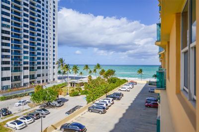 539 - 2501 S Ocean Dr, Condo with 1 bedrooms, 1 bathrooms and null parking in Hollywood FL | Image 1