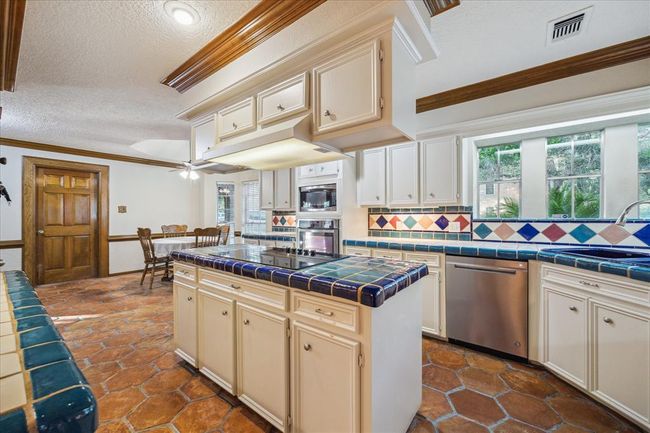 5718 Glenmere Ln, House other with 5 bedrooms, 4 bathrooms and 3 parking in Spring TX | Image 12